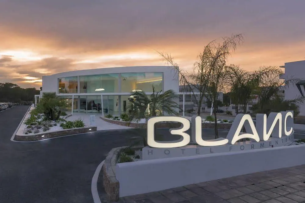 Blanco Hotel Formentera Es Pujols
