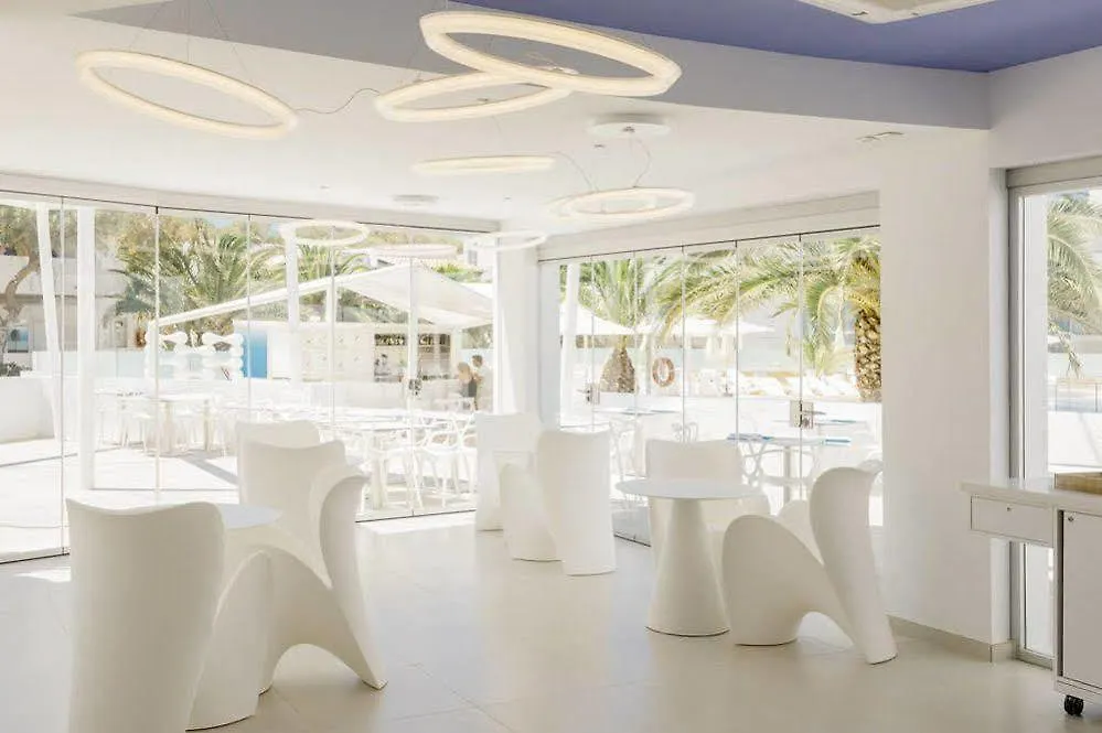 Blanco Hotel Formentera Es Pujols 4*,